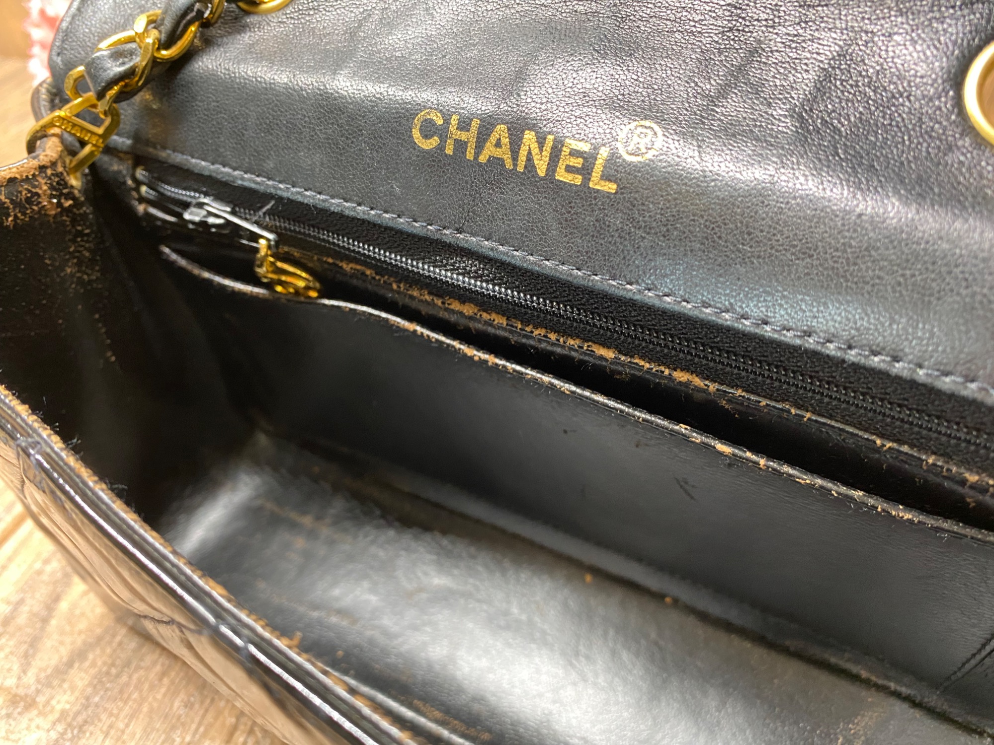 CHANELショップのディスプレイで使っていたモノを、お譲りして頂いた物です。 CHANELショップのディスプレイで使っていたモノを、お譲りして頂いた