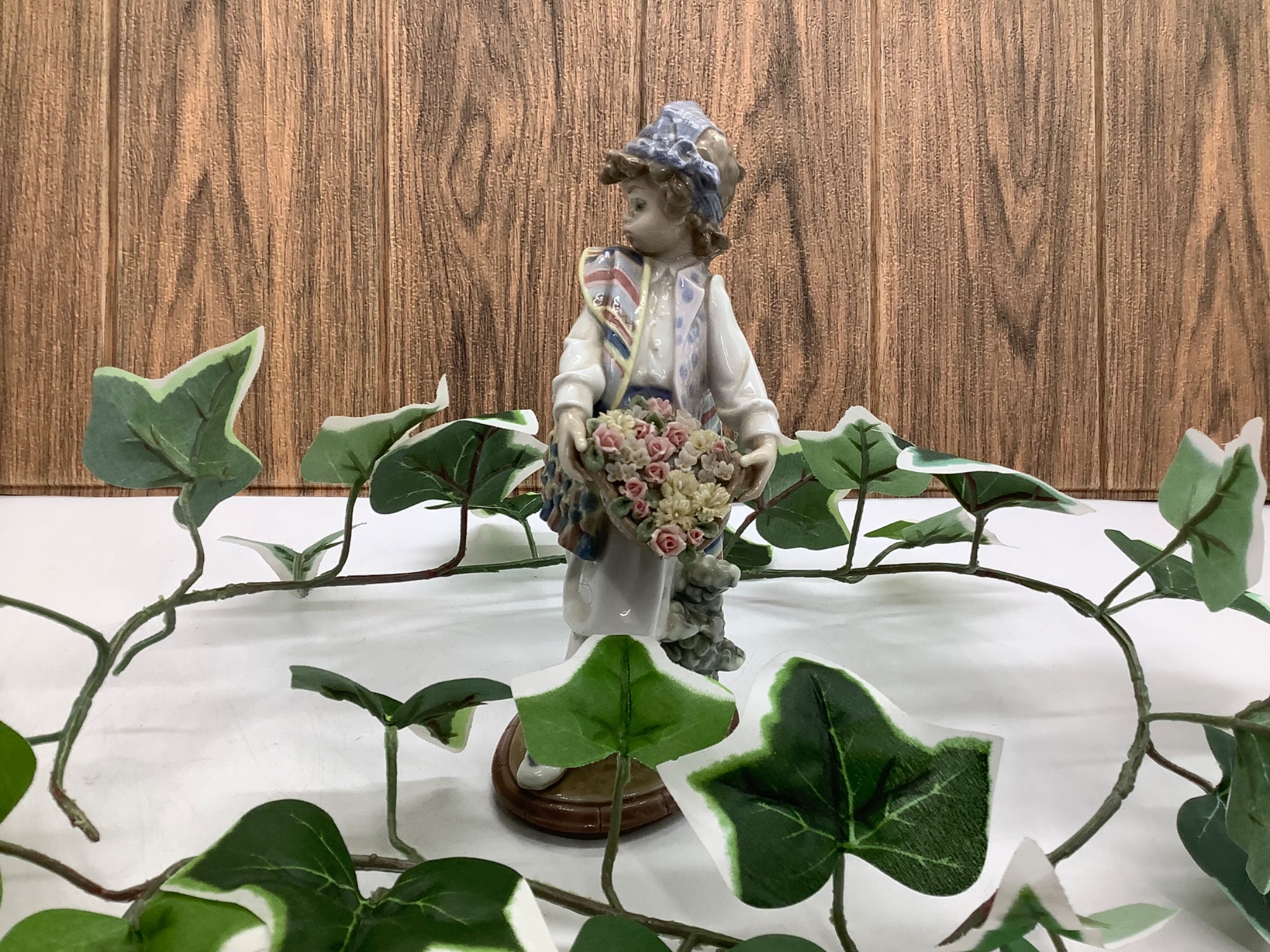 LLADRO / リヤドロ】フィギュリン バレンシアの花 1526｜お部屋を上品