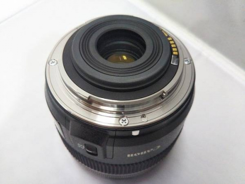 マクロレンズのキャノン(Canon)