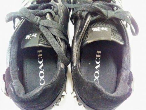 スニーカーの横浜