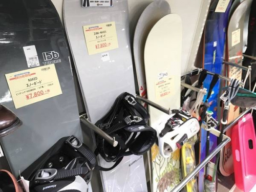 スポーツ用品のスノーボード