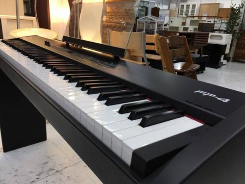 電子ピアノのRoland（ローランド）