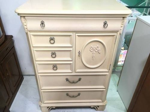 家具のチェスト