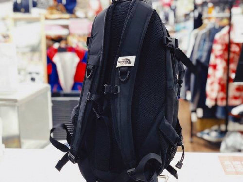 アウトドアウェアのノースフェイス（THE NORTH FACE）
