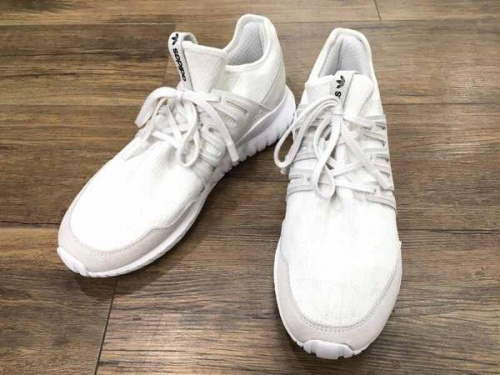 メンズファッションのアディダス（adidas）