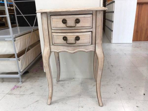 電話台のアンティーク