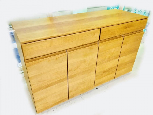 家具のキャビネット