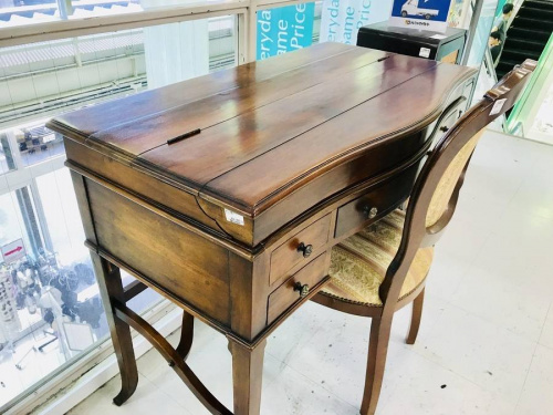 家具のデスク