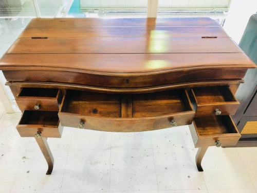 横浜　中古デスクの中古家具