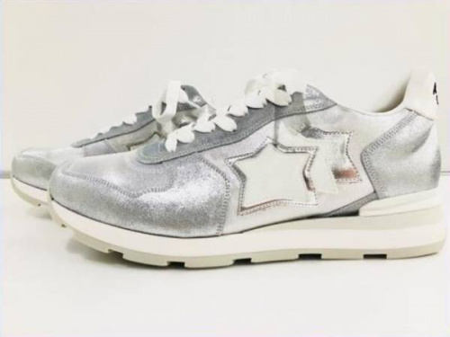 中古　アトランティックスターズの横浜　中古スニーカー