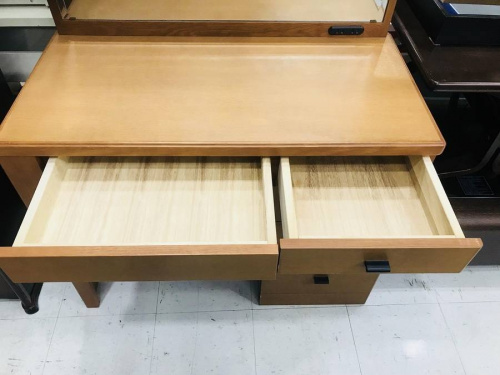 カリガリスの横浜川崎中古家具情報