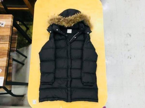 ダウンジャケットのLOWRYS FARM(ローリーズファーム)