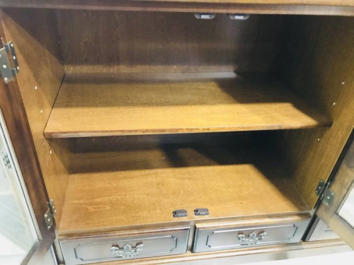 カリモクの横浜川崎中古家具情報