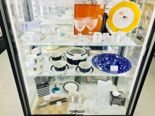 横浜　ブランド食器の横浜　中古食器