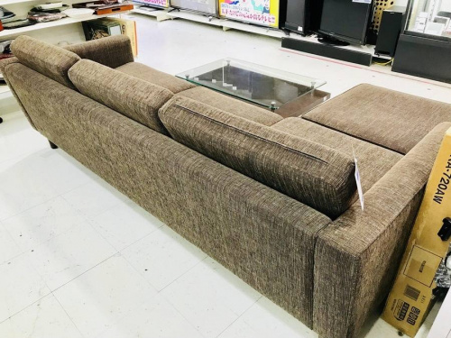 アクメファニチャーの横浜川崎中古家具情報