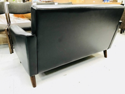 横浜　中古家具のカリモク