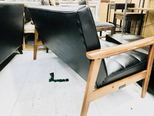 ソファのカリモク