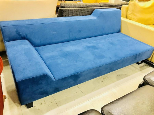 家具のソファ