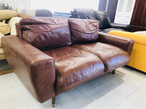 家具のソファ