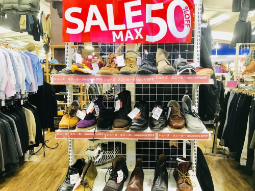 SALEの横浜　中古洋服