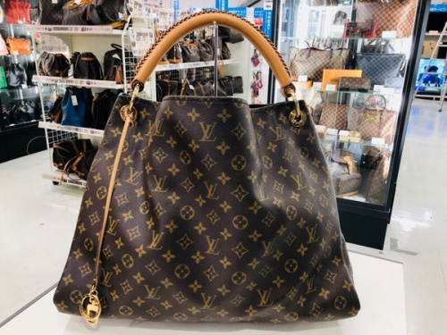 LOUIS VUITTONのルイヴィトン