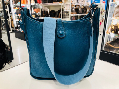 エルメスのエブリンPM