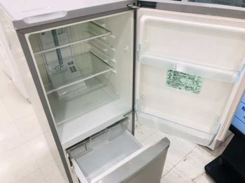 冷蔵庫のシャープ