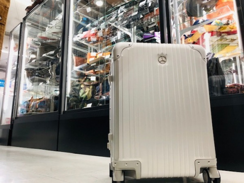 バッグ・財布のアルミスーツケース
