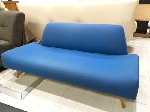 家具のソファ