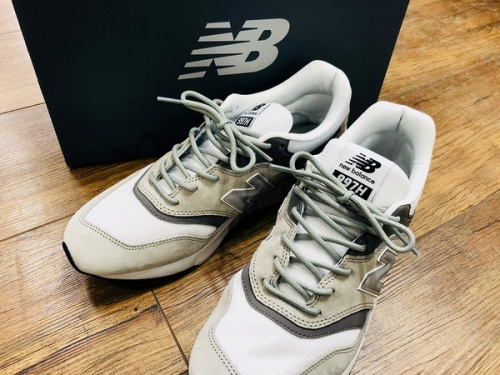 NEW BALANCE　ニューバランスの川崎　青葉　世田谷　鶴見　横浜　洋服　スニーカー　中古　買取