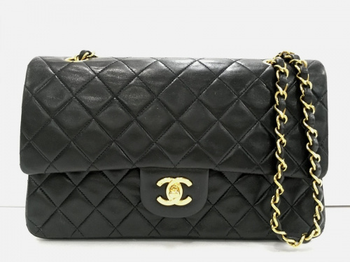 ブランド・ラグジュアリーのCHANEL
