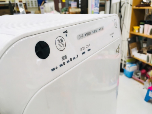 空気清浄機　ダイキン　中古　新古の川崎　青葉　世田谷　鶴見　横浜　中古家電