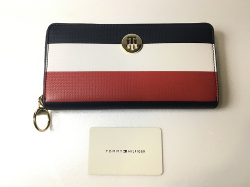 ブランド・ラグジュアリーの財布　トミーヒルフィガー　Tommy　Hilfiger　中古