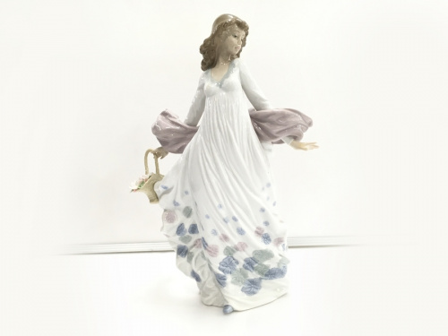 インテリアの置物　フィギュリン　中古　LLADRO　リヤドロ