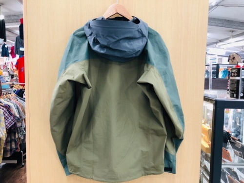 川崎 青葉 世田谷 鶴見 横浜 衣類 中古 買取の川崎 青葉 世田谷 鶴見 横浜 アークテリクス 中古 買取