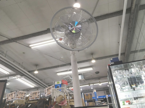 扇風機　TOSHIBA　東芝　DCモーターの川崎　青葉　世田谷　鶴見　横浜　中古家電　扇風機　夏物家電　除湿機