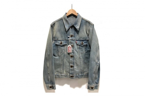 メンズファッションのジャケット　デニムジャケット　中古　リーバイス