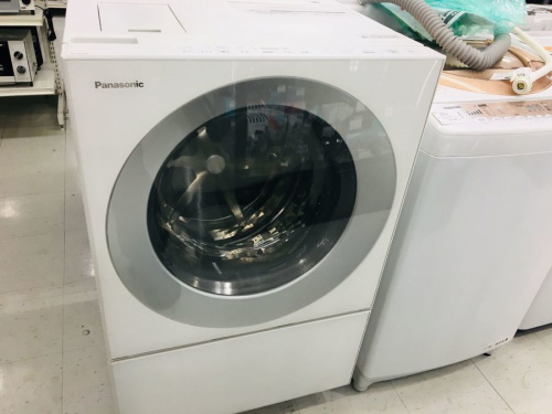 生活家電の洗濯乾燥機