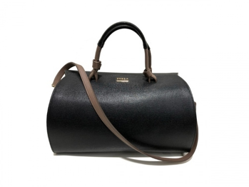 ブランド・ラグジュアリーのバッグ　フルラ　FURLA　中古