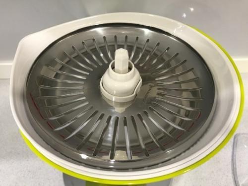 ジューサーの川崎　青葉　世田谷　鶴見　横浜　中古　Bugatti シトラスジューサー