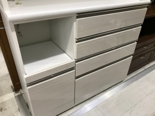 川崎 青葉 世田谷 鶴見 横浜 中古 ニトリ レンジボードの川崎 青葉 世田谷 鶴見 横浜 中古 ニトリ