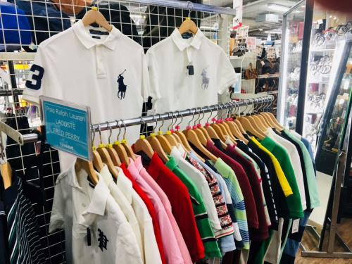メンズファッションのシャツ