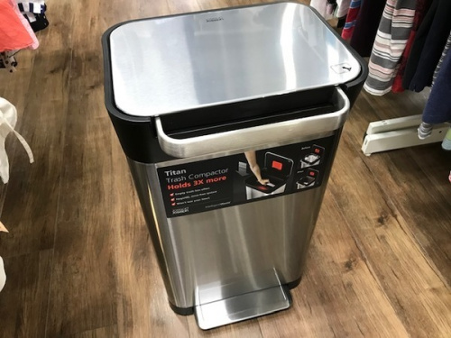 雑貨のゴミ圧縮機