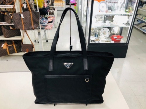 PRADAの川崎　青葉　世田谷　鶴見　横浜　ブランド　中古　買取