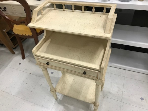 家具のキャビネット