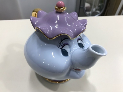 インテリアのティーポット