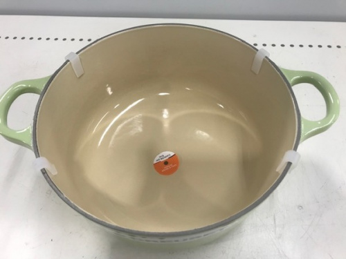 両手鍋の川崎　青葉　世田谷　鶴見　横浜　中古　Le Creuset ココットロンド