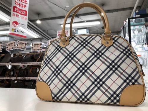 ブランド・ラグジュアリーのBURBERRY