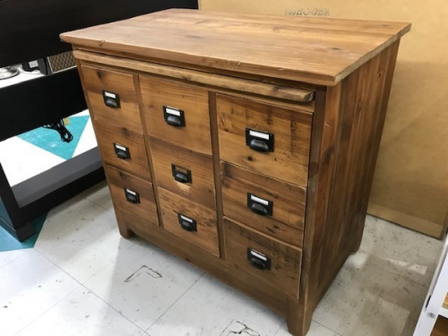 家具のチェスト