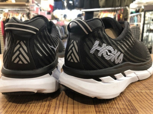 川崎　青葉　世田谷　鶴見　横浜　スニーカー　中古　買取の横浜川崎中古洋服情報